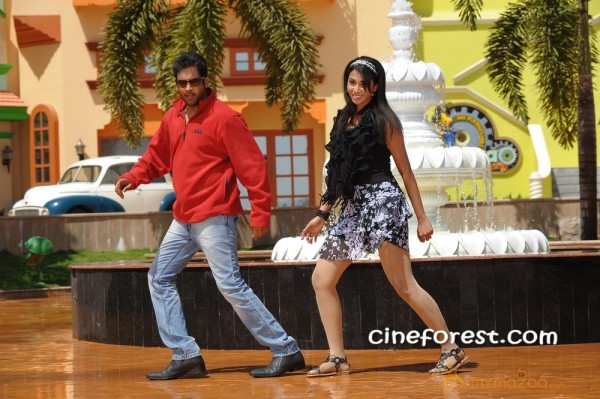 Gola Gola Movie latest Stills