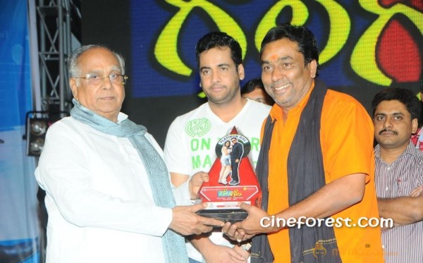 Gola Gola Telugu Movie Platinum Disc Function Photo Gallery