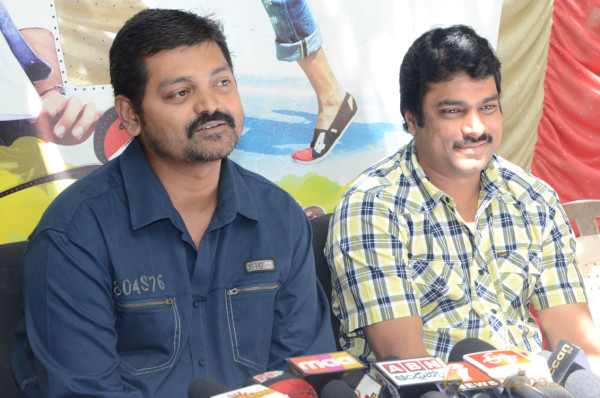 Gunde Jaari Gallanthayyinde 100 Days Sucessmeet Photos