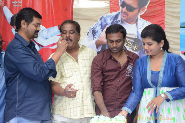 Gunde Jaari Gallanthayyinde 100 Days Sucessmeet Photos