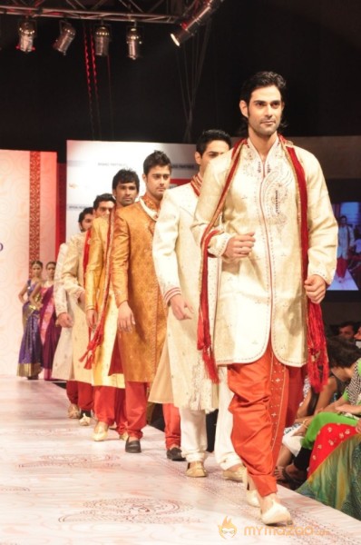 Hyderabad Fashion Week 2013 Day3 Photos