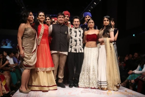 Hyderabad Fashion week Photos