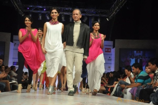 Hyderabad Fashion week Photos