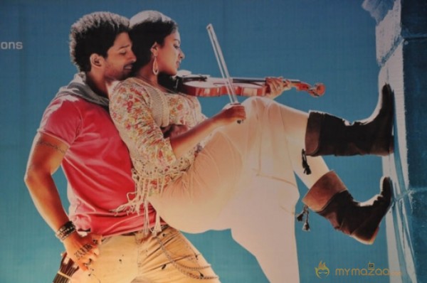 Iddarammayilatho Audio Launch Photos