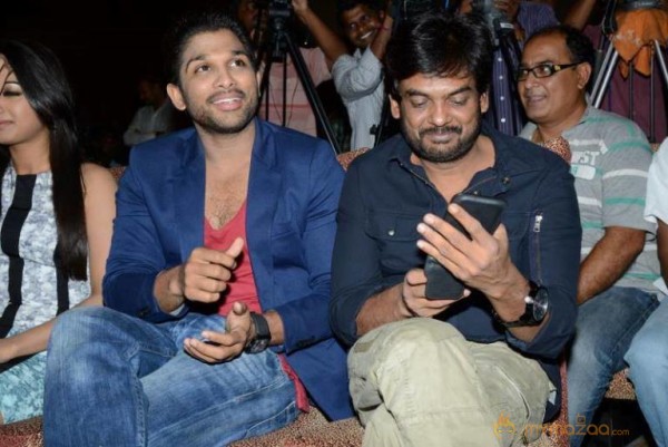 Iddarammayilatho Hexa Platinum Disc Function Photos