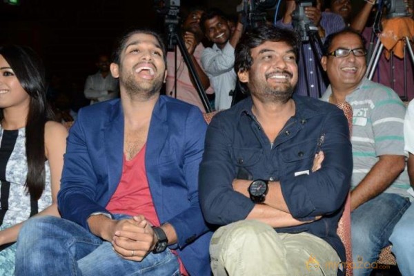 Iddarammayilatho Hexa Platinum Disc Function Photos