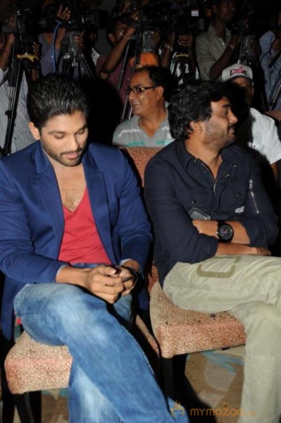 Iddarammayilatho Hexa Platinum Disc Function Photos