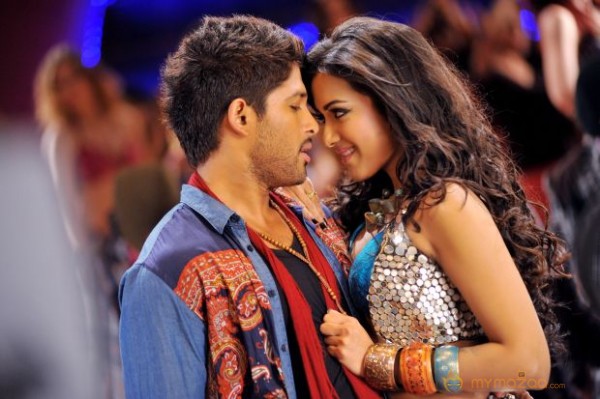 Iddarammayilatho  Hot photos