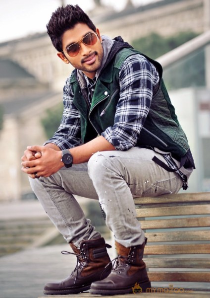 Iddarammayilatho Latest Photo Gallery