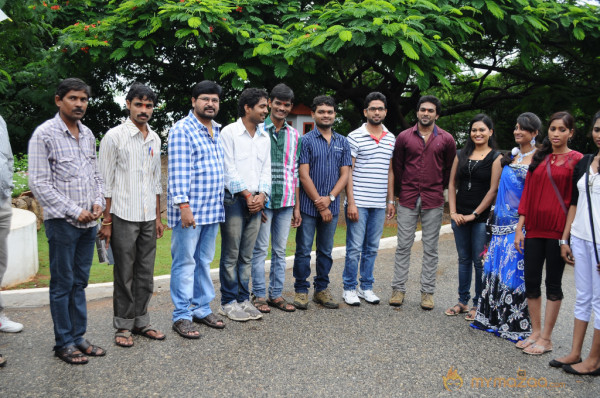 Iddarilo Modalaindi Movie Launch Gallery