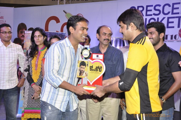 Ko Antey Koti Platinum Disk Event Photos