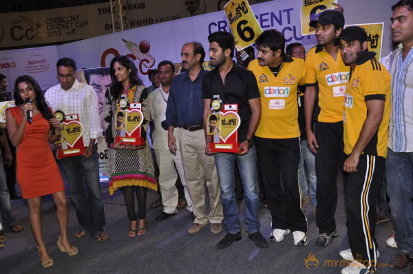 Ko Antey Koti Platinum Disk Event Photos