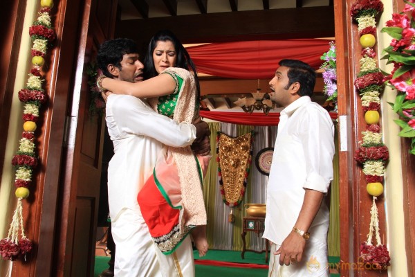 Madha Gaja Raja Movie Latest Photos