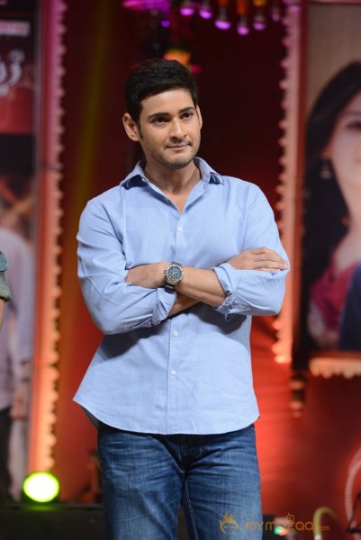 Mahesh Babu At SVSC Triple Platinum Disc Function  