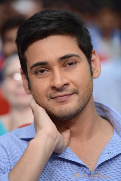 Mahesh Babu At SVSC Triple Platinum Disc Function  