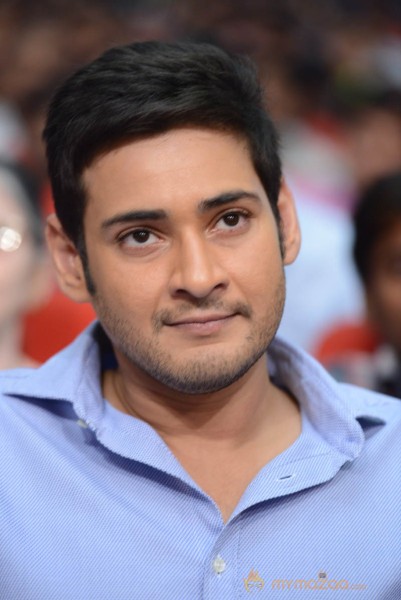 Mahesh Babu At SVSC Triple Platinum Disc Function  