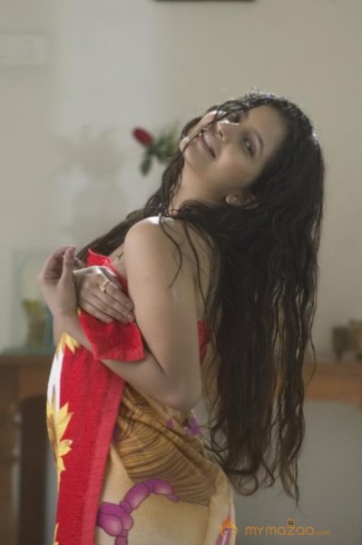 Mamatha Darling Movie Hot Photos