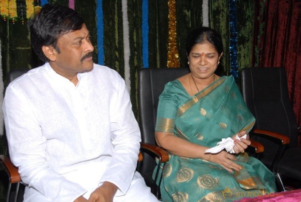 Megastar Chiranjeevi At Film nagar Temple Photos