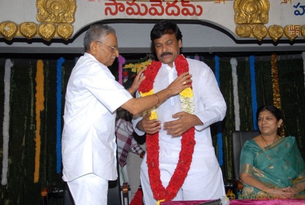 Megastar Chiranjeevi At Film nagar Temple Photos