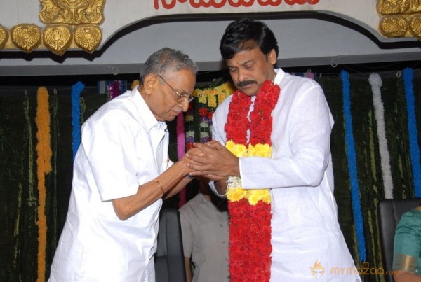 Megastar Chiranjeevi At Film nagar Temple Photos