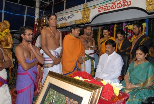 Megastar Chiranjeevi At Film nagar Temple Photos