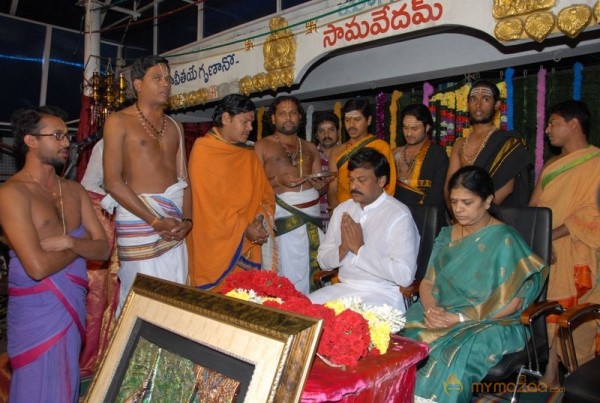 Megastar Chiranjeevi At Film nagar Temple Photos