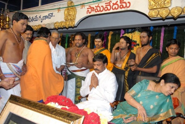 Megastar Chiranjeevi At Film nagar Temple Photos