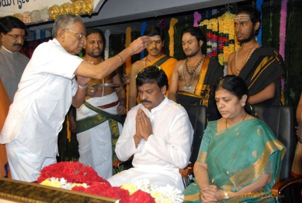 Megastar Chiranjeevi At Film nagar Temple Photos