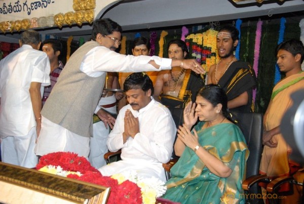 Megastar Chiranjeevi At Film nagar Temple Photos