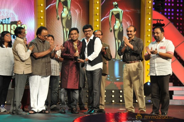 Mirchi Music Awards 2013 Photo Gallery