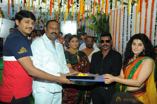 Muni 3 Movie Launch Photos