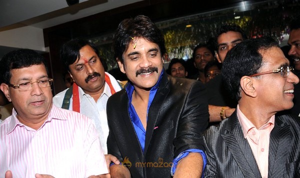 Nagarjuna launches Kalyan Jewellers at Hyderabad