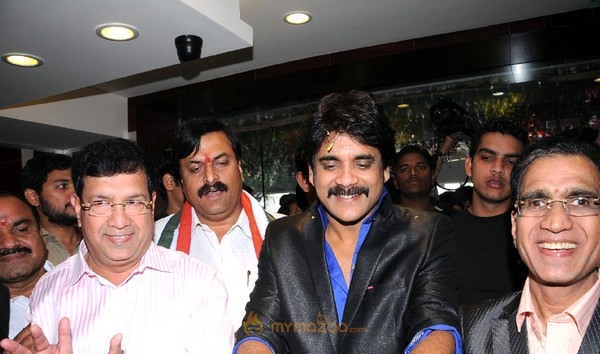 Nagarjuna launches Kalyan Jewellers at Hyderabad