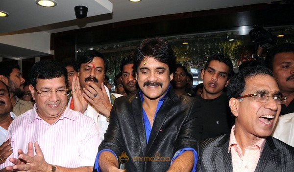 Nagarjuna launches Kalyan Jewellers at Hyderabad