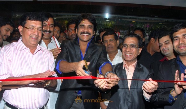 Nagarjuna launches Kalyan Jewellers at Hyderabad