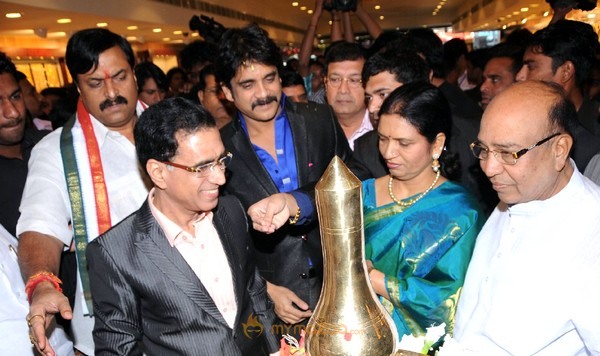 Nagarjuna launches Kalyan Jewellers at Hyderabad