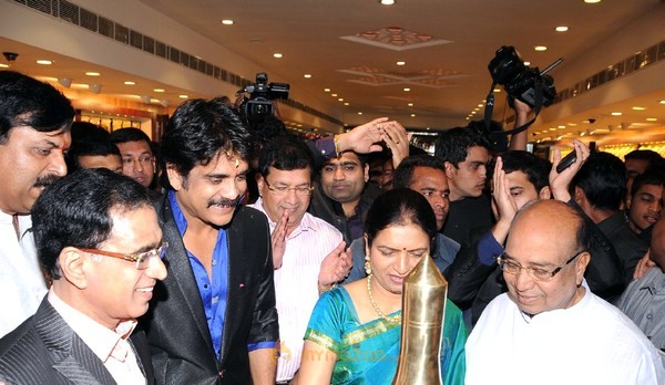 Nagarjuna launches Kalyan Jewellers at Hyderabad