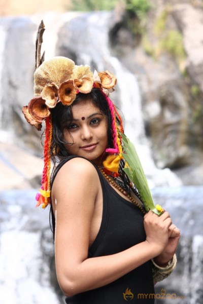 Netru Indru Naalai Movie Hot Photos