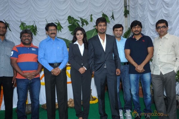 Nuvvala Nenila Movie Opening Photo Gallery