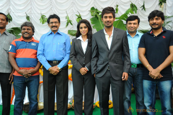 Nuvvala Nenila Movie Opening Photo Gallery