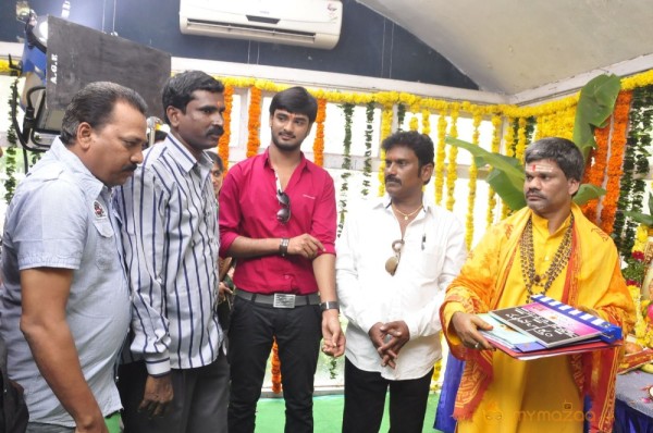 O Manasa Evarikosam Movie Launch Photos