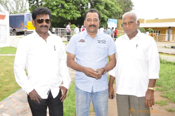 O Manasa Evarikosam Movie Launch Photos