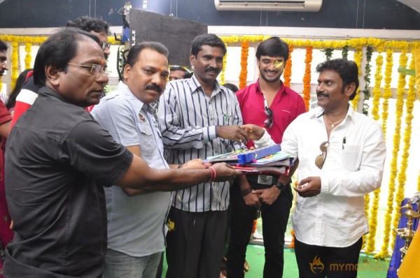 O Manasa Evarikosam Movie Launch Photos