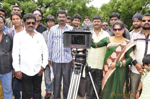 O Manasa Evarikosam Movie Launch Photos