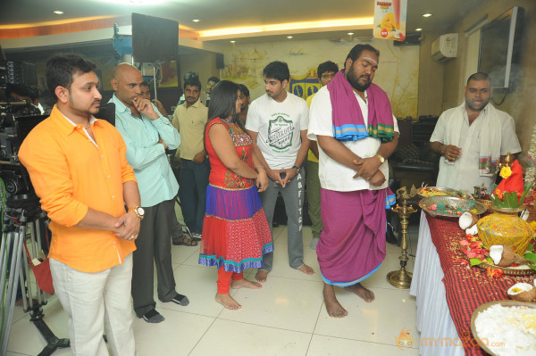 Paanipoori Movie Opening Stills