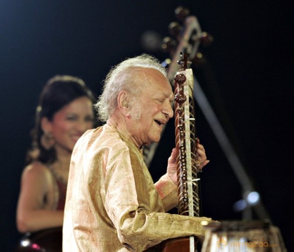 Pandit Ravi Shankar Photos