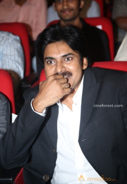 Pawan Kalyan At Attarintiki Daredi Audio Launch Photos