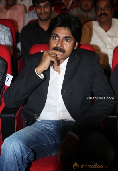 Pawan Kalyan At Attarintiki Daredi Audio Launch Photos