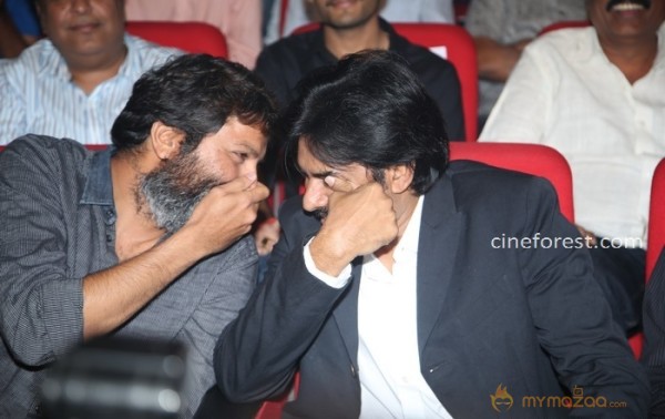 Pawan Kalyan At Attarintiki Daredi Audio Launch Photos