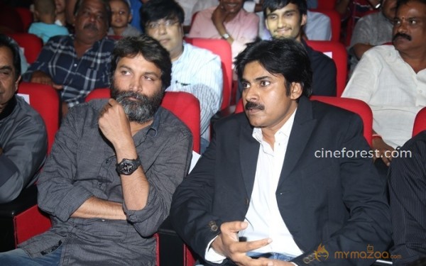 Pawan Kalyan At Attarintiki Daredi Audio Launch Photos